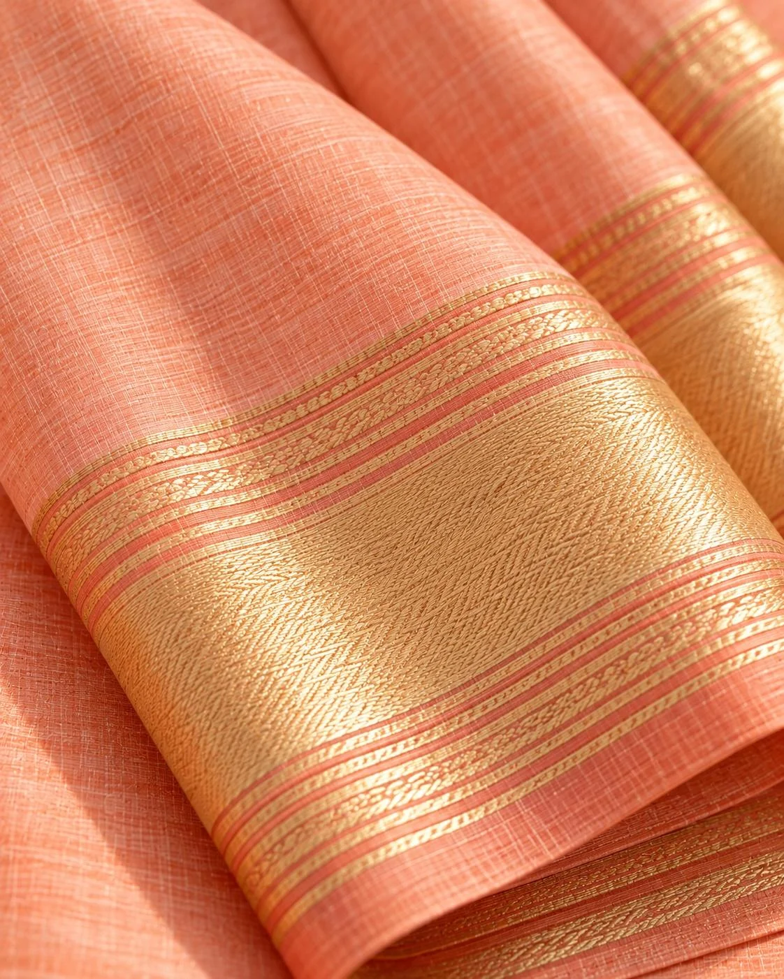 Peach Half-silk, Gold Border, detail
